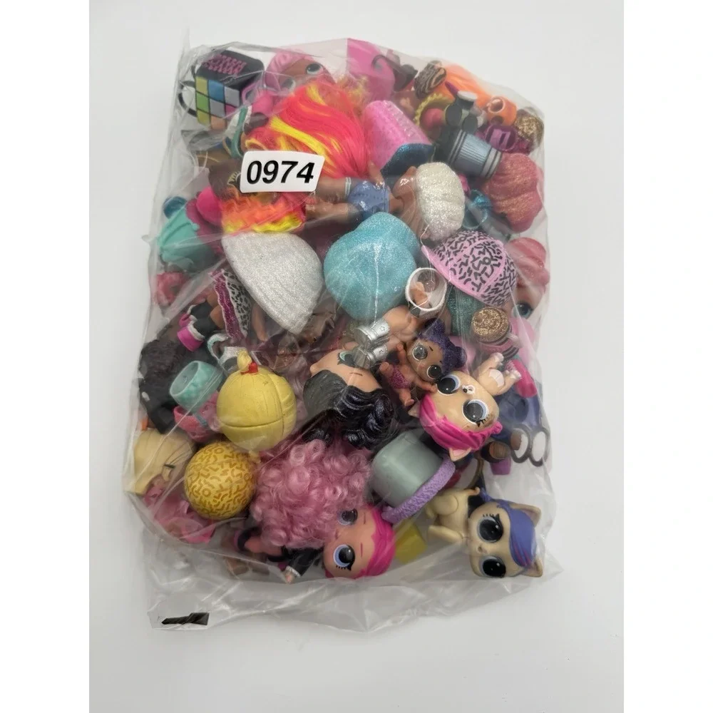LOL Surprise Dolls Huge Lot – 2.10 lb Figures, Pets, Accessories –‎ Mixed Series